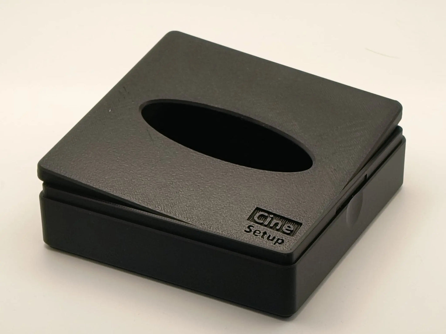 KimtechBox_schwarz_geschlossen_liegend