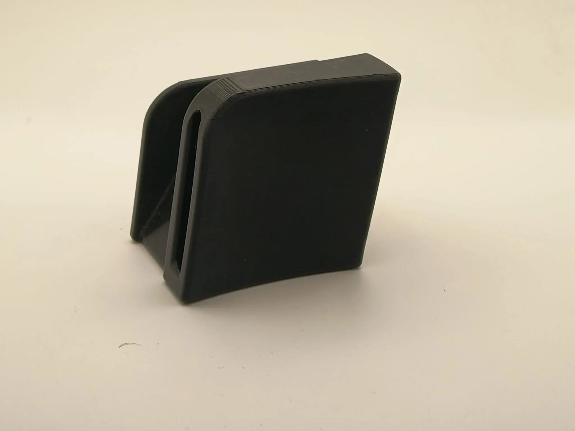 Klappenhalter_rechts_Innen_schwarz